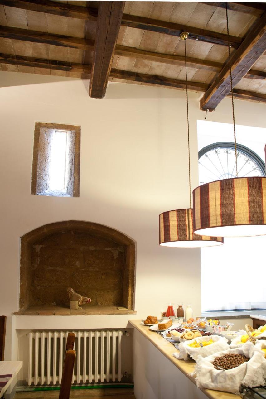 Sant'Angelo 42 Bed & Breakfast ออร์เวียโต ภายนอก รูปภาพ