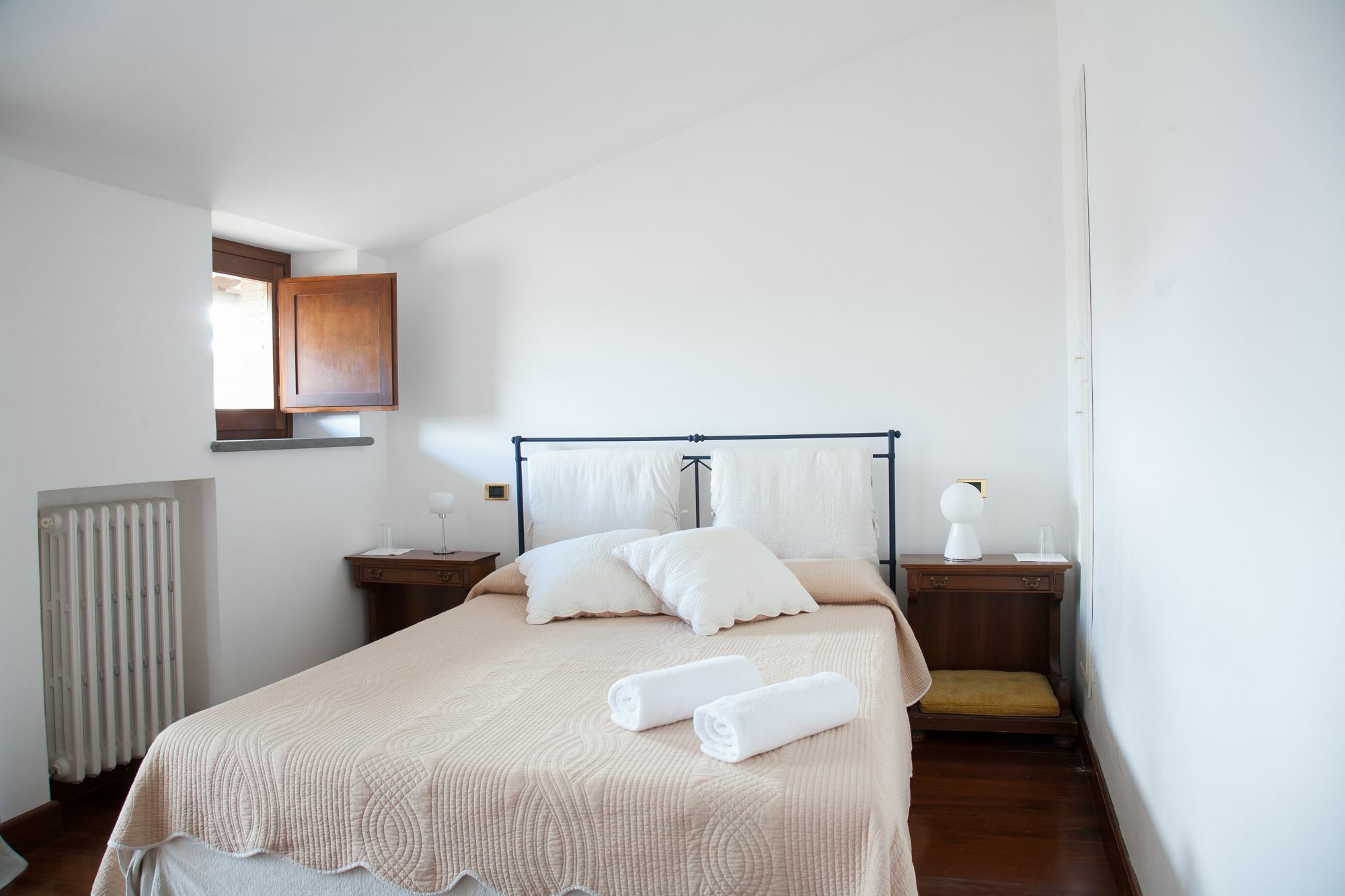 Sant'Angelo 42 Bed & Breakfast ออร์เวียโต ภายนอก รูปภาพ
