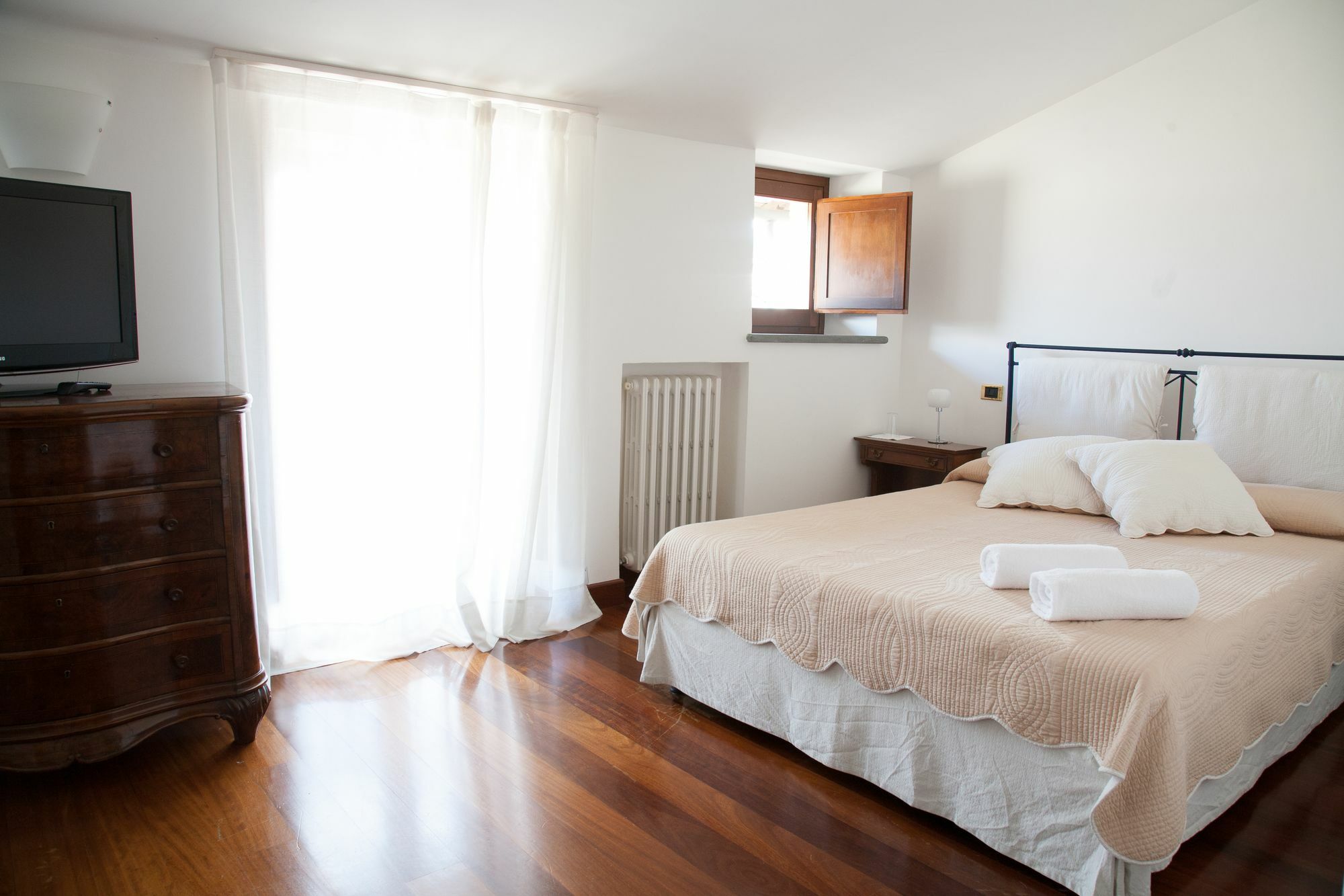 Sant'Angelo 42 Bed & Breakfast ออร์เวียโต ภายนอก รูปภาพ