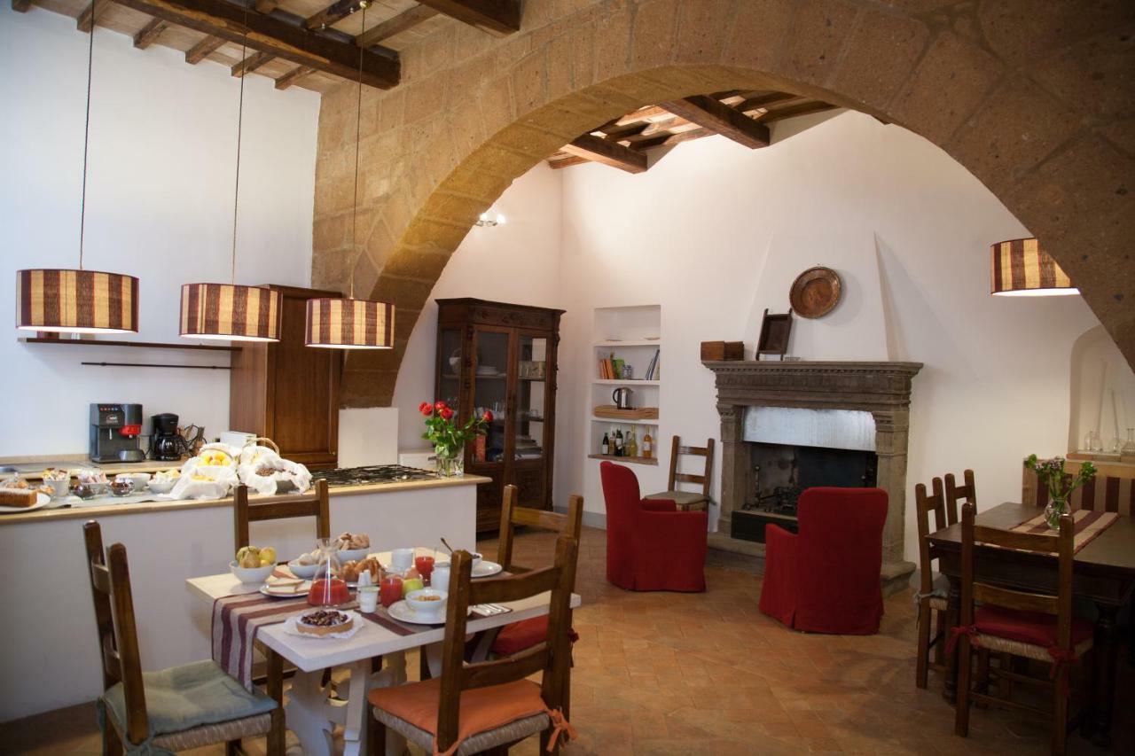 Sant'Angelo 42 Bed & Breakfast ออร์เวียโต ภายนอก รูปภาพ